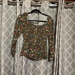 Brand: Rue 21 Size: medium